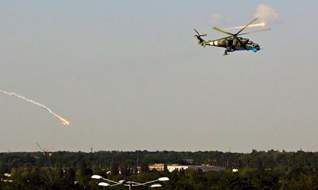 Ukrainian army takes over Donetsk airport - ảnh 1